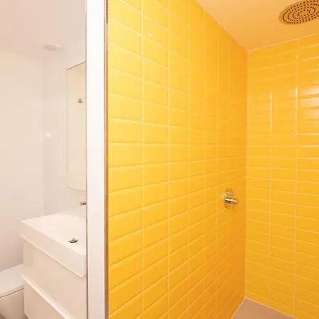 Yellow Two-Bedrooms Apartment - Newly Built Lejlighed